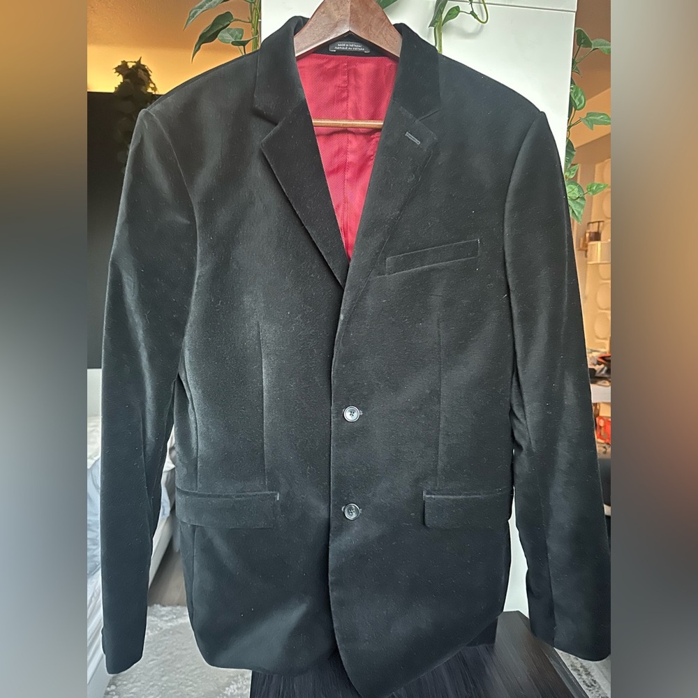 Express Men’s Black Velvet Suit Jacket.